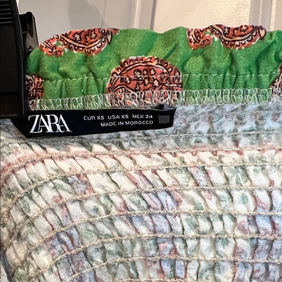 Zara Multicolor Floral Off-Shoulder Blouse - Picture 2 of 7